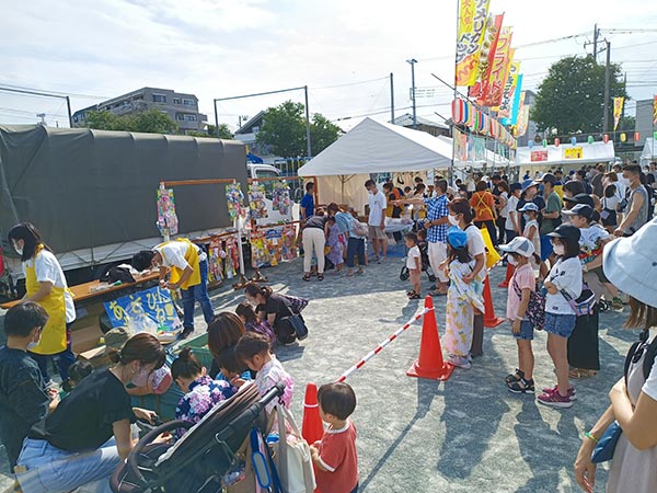 みんなで作り上げる手作りのお祭り